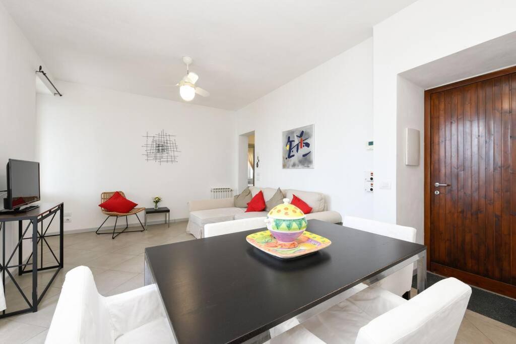 Oleandro Apartment Directly On The Lake 가르냐노 외부 사진